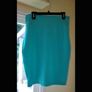 Lularoe Cassie Large